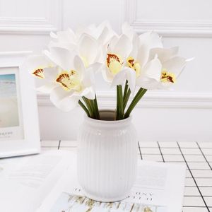 Kunstbloemen 6 Hoofden van Cymbidium Bunch 3D Home Decoratieve Butterfly Orchid Flower Bouquet Huwelijksachtergrond