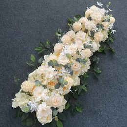 Artificiel Flowers Table Runner Wedding Flower Row 1 mètres de long Disposition de scène pour les décorations de fête de mariage