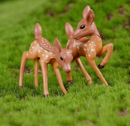 Mini Cierro Sika de Mini Girafa Artificial Miniaturas Miniaturas Gnomos Moss Terrarios Resina Figuras Decoración del hogar Micro Lands5516281