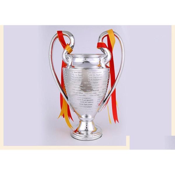 Trophée des champions des arts et de l'artisanat Ligue de football Petits fans pour les collections Mots de couleur en métal avec Madrid9151442 Drop Delivery H Dh1Ye