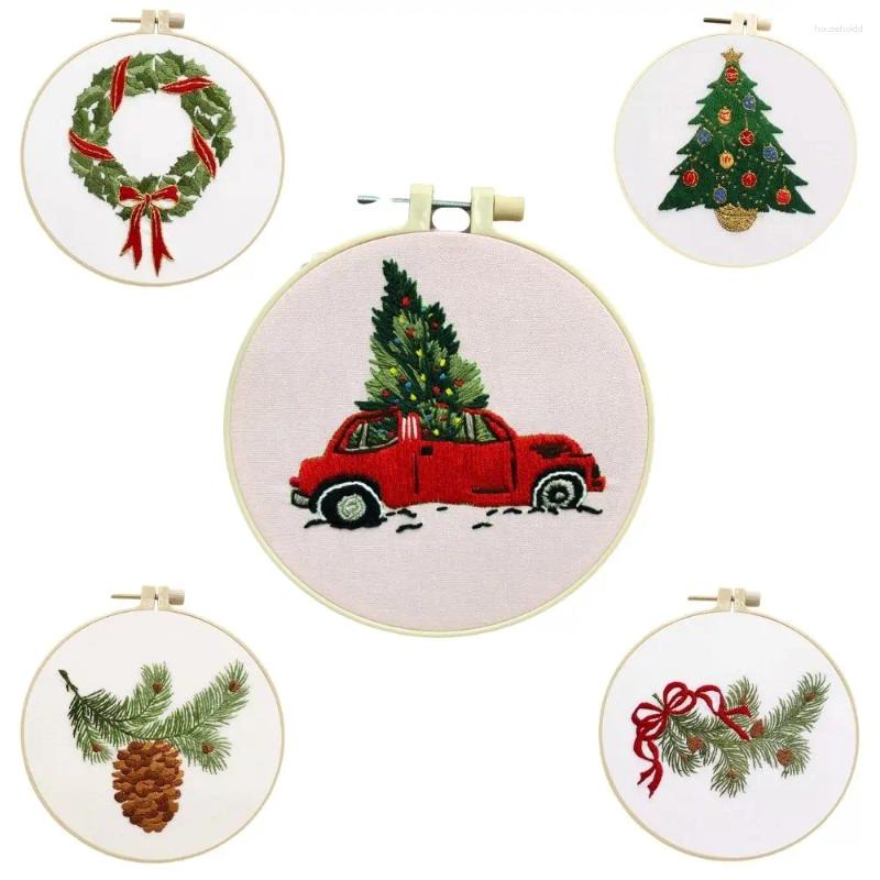 Konst och hantverk DIY Julmönster Broderi Kit Nålarbeten Verktyg Nybörjare Rund Sy Craft Set With Hoop Present Rum Decor 15cm