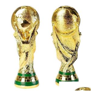 Trofeo de fútbol de resina dorada europea para artes y artesanías, trofeos de fútbol mundial, mascota, decoración para el hogar y la Oficina, envío directo, Dhni de jardín