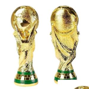 Artes y artesanías Trofeo de fútbol de resina dorada europea Regalo Trofeos de fútbol mundial Mascota Decoración de oficina en casa Entrega de entrega Jardín Dhghr