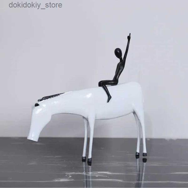 Arts et artisanat minimaliste alliage blanc cheval noir Fiures Horse Ridin Ornement Livin Room Decoration Animal Sculpture Home Decorations Iftl2447