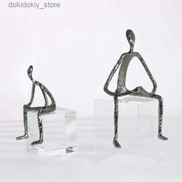 Arts et artisanat moderne abstrait métal fiure position sittin sculpture humaine fonte iron artisanat irreilar mouvement accessoires de décoration intérieure iftl2447