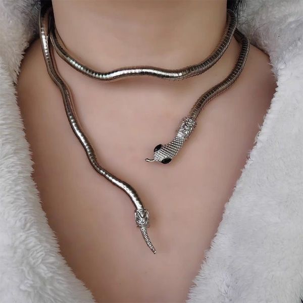 En tant que colliers de chaîne de serpents de créateur d'origine pour femmes hommes Ins Fashion Vintage Choker Collier Cool Party Bijoux Dropshipping YMN115