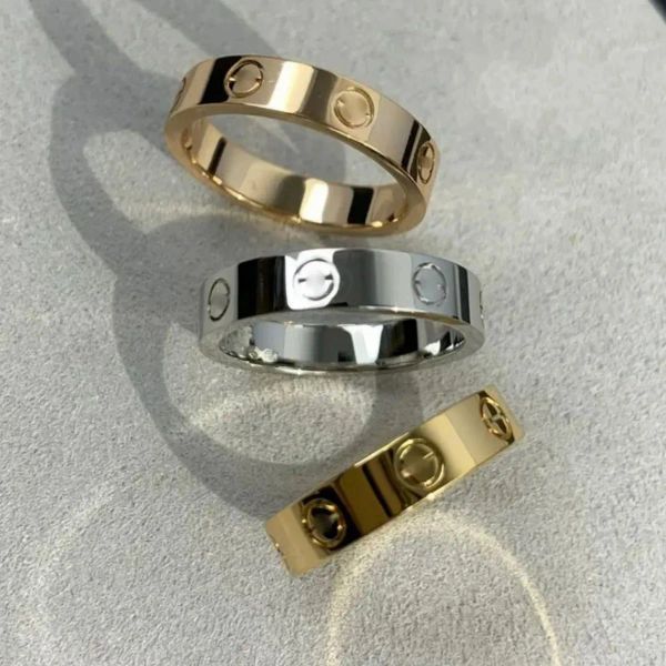 Band de créateurs anneaux Grave 6 mm Ring diamant amour 18k Gold Silver Rose en acier inoxydable Rings Femmes Men Lovers Bijoux de mariage Gift Qu #