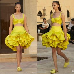 Estudio Ashi Vestidos amarillos de regreso a casa de dos piezas Correas de espagueti Tutu Falda Satin Cocktail Vestidos 2020 Vestido de fiesta de fiesta corta 246y
