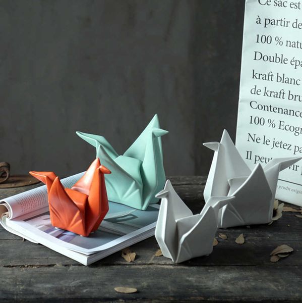 Cendriers nordique créatif blanc oiseau Figurine moderne abstrait en céramique Origami Statue bureau bureau Animal Sculpture décoration décor à la maison x0627