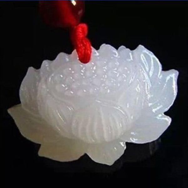 Colgantes de collar de jade chino tallado a mano natural asiático - Jade blanco lotus215o