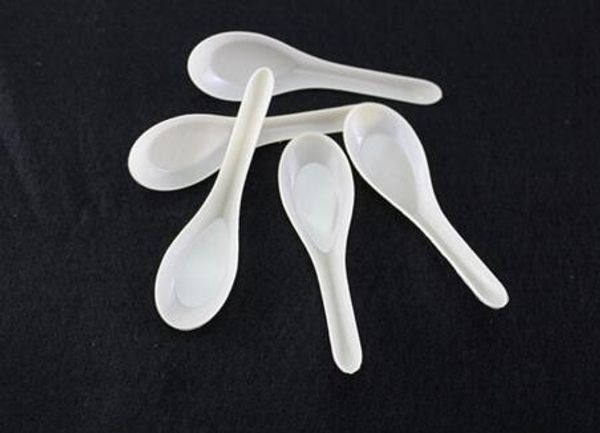 Cuillères à soupe asiatiques Saimin Ramen, cuillère en plastique blanc, cuillères jetables d'extérieur, vente de nourriture, livraison rapide et gratuite