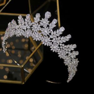 Asnora Shiny Bridal Sieraden Tiaras Grote Cubic Zirconia Water Drop Crown Crystal Hoofdband Kroon Bruiloft Haar Accessoire X0625