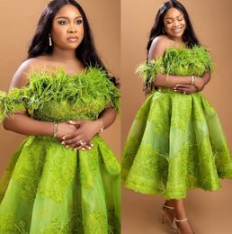 ASO 2023 Arabe Ebi Green A-Line Robes de bal Crystals Peroue Crystals Soirée Fête formelle Deuxième réception Robes de fiançailles d'anniversaire Robe ZJ704