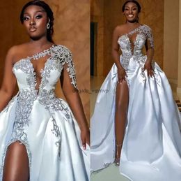 Aso Ebi African Sexy High Split Wedding Dresses A Line One Shoulder kralen Appliques Keyhole Neck Slit Bridal Jurken Plus Size Robes BC14877 2023