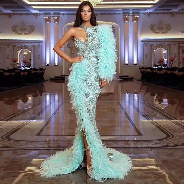 Aso Ebi Style arabe sirène robes de soirée de bal avec plume 2022 sexy une épaule avant fendue grande taille robes de soirée luxueuses Robe de soirée 322