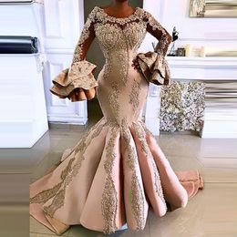 ASO EBI Mermaid Formele Avondjurken Dubai Afrikaanse Champagne Lange Mouwen Tiered Applique Kant Kralen Pailletten Plus Size Prom Dress Luxe Speciale gelegenheden