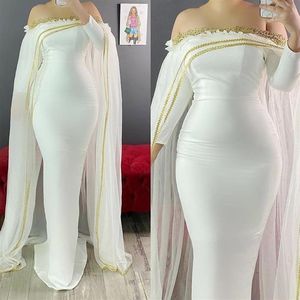 Aso Ebi Mermaid Zwangere avondjurken Off Shoulder Long Sleeve Gold Appliques Formele prom -jurk met Cape Marokkaanse Kaftan2325