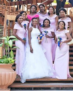 Aso Ebi Zuid -Afrikaanse roze zeemeermin Bruidsmeisjesjurken Jurken Elegant Sheer Scoop Neck Cap Sleeve Pleeves Long Wedding Guest Evening Pro Wears