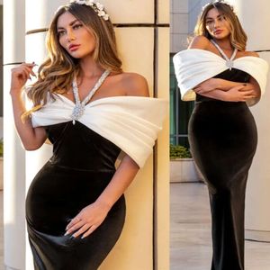 Aso Gaine Arabe Ebi Noir Robes De Bal Halter Perlé Sexy Soirée Formelle Deuxième Réception Anniversaire Fiançailles Robes De Demoiselle D'honneur Robe ZJ