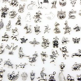 Surtido de 100 diseños de dijes de animales, gato, cerdo, oso, pájaro, serpiente, caballo, perro, ardilla, Cisne, buey, colgantes para collar DIY, pulsera, Jewelr1907