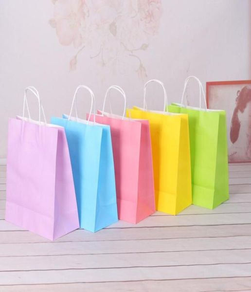 Surtido de pequeñas bolsas de regalo de papel de colores neón con asas Bolsas de fiesta de papel Kraft Cumpleaños Fiesta de bodas Favor Goodie Bag LX26022279595