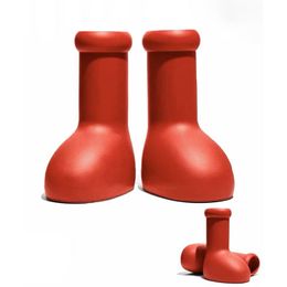 2023 Designer Boots rouges Bottes de pluie Bottes hautes épaisses Bottom têtes Round Coads Taille 35-44