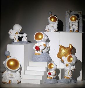Ornements de la série astronaute Objets décoratifs faits à la main léger luxe créatif bureau modèle de bureau ornements décorer ornements d'astronautes