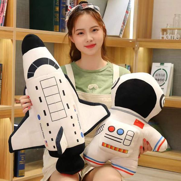 Oreiller de vaisseau spatial d'astronaute jouet en peluche poupée d'avion d'astronaute pour le cadeau d'anniversaire d'enfants