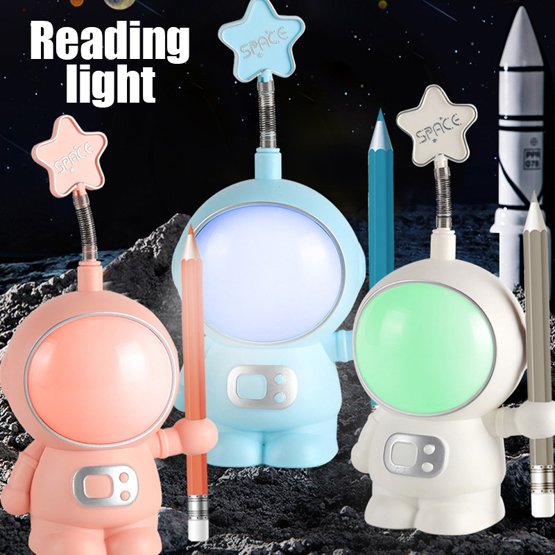 Astronauta USB Night Light Creative Dimmable Space Man Lámpara de escritorio Eye-Protection Pen Holder para estudiante Estudio Lectura Libro Luces