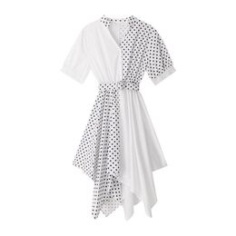 Assimétrico Patchwork Sash Manga Curta Turn Down Collar Camisa Vestido Verão Elegante Escritório Senhora Polka Dot D0980 210514