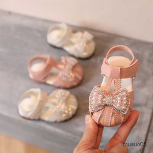 Sandales de princesse respirantes pour bébés filles, chaussures athlétiques d'extérieur pour premiers pas d'été, nouvelles chaussures découpées à nœud papillon doux