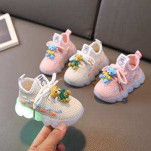 Athletic Outdoor Baby Articles Houstable Casual Shoe 2023 Summernew Led Boy Walking Walking Girl 230915
