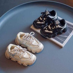 Atletische outdoor baby peuter schoenen Kids Boy Undefined Sneakers Fashion Sandals Fluorescerende Sole Sports Running Teniz Kinderen Flat Casual Shoes AA230520