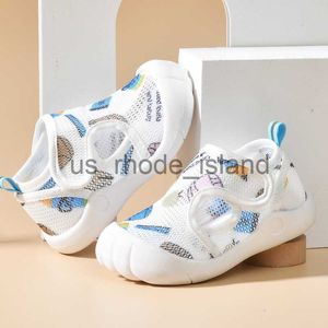 Atlético al aire libre transpirable Air Mesh Baby Kids Shoes Cartoon Baby Boy Shoes Soft Sloe Shoes para Baby Girl 1-4T Toddler First Walkers x0714