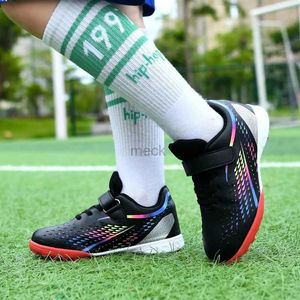 Athletic Outdoor Childrens Football Chaussures Fashion Kids Soccer Chaussures Turf garçons Sneakers Outdoor Non Slip Youth Training Trainers Chuteira Black 240407