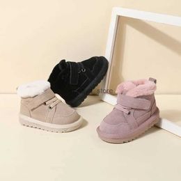 Atlético al aire libre Nuevo invierno Bebé Botas de nieve Unisex Cuero Lindo Niños Niñas Zapatos Cálido Algodón Zapatillas de deporte para niños Fondo suave Zapatos de bebé para niños pequeños L231129