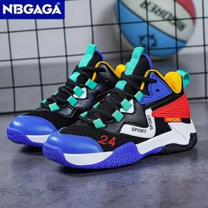 Athletic Outdoor Outdoor Kids Sneakers 5-16 ans Chaussures de basket-ball garçons 2024 Fashion Childrens Soft Sole Runchable Running Walking Sneaker Y240518