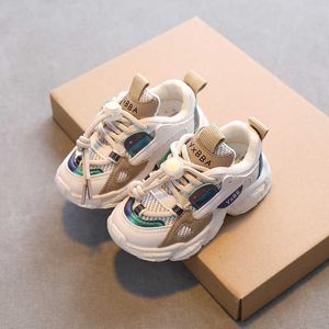 Atletische buitenmaat 21-36 baby peuter schoenen voor jongensmeisjes ademende mesh kleine kinderen casual sneakers niet-slip kinderen sportschoenen aa230511