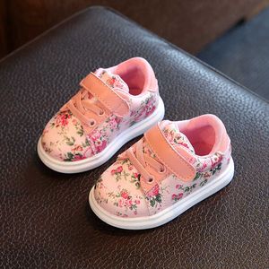 Atletische outdoor sneakers kinderen babymeisjes schoenen bloemen schoenen met lichte eerste Warker anti-slip lente herfst casual sneakers voor meisjes 0- 3 jaar w0329