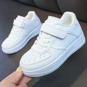 Athletic Outdoor Sneakers Kids Solid White Shoes for Boys and Girls Casual Sports Board Spring Autumn Chaussures Fill Taille 230915