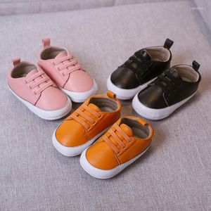 Chaussures de sport bébé enfant en bas âge en cuir véritable garçons marche baskets filles décontracté sans lacet enfants confortable bébé unique