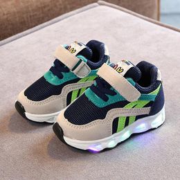 Atletische schoenen Kinderen Gloeiende jongensmeisjes Verlichte peuter sneakers geleid voor kinderrennende baby met lichtgevende zool