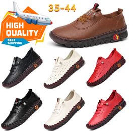 Zapatos atléticos GAI Diseñador Zapatos casuales Zapatos hechos a mano para madres Zapatos individuales para hombre de mujer Fondos blandos de cuero Planos antideslizantes 35-43 comodidad