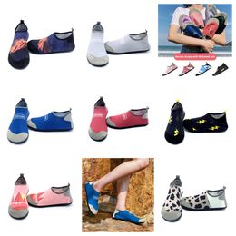 Chaussures sportives Gai Sandale Man and Women Wading Shoe Barefoot Sport Sport Black Chaussures à l'extérieur Plages Sandal Couple Creek Shoe Taille 35-46