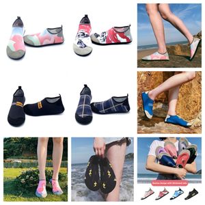 Chaussures sportives Gai Sandale Man Femme Wading Shoe Barefoot Sport Sport Green Chaussures en plein air Plages Sandal Couple Creek Shoe Taille 35-46