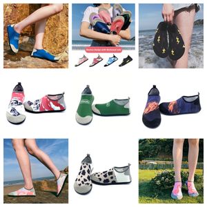 Chaussures sportives Gai Sandale Hommes et femmes Wading Shoe Barefoot Swimming Sport Chaussures Green Outdoor Plages Sandal couple Creek Shoe Taille 35-46