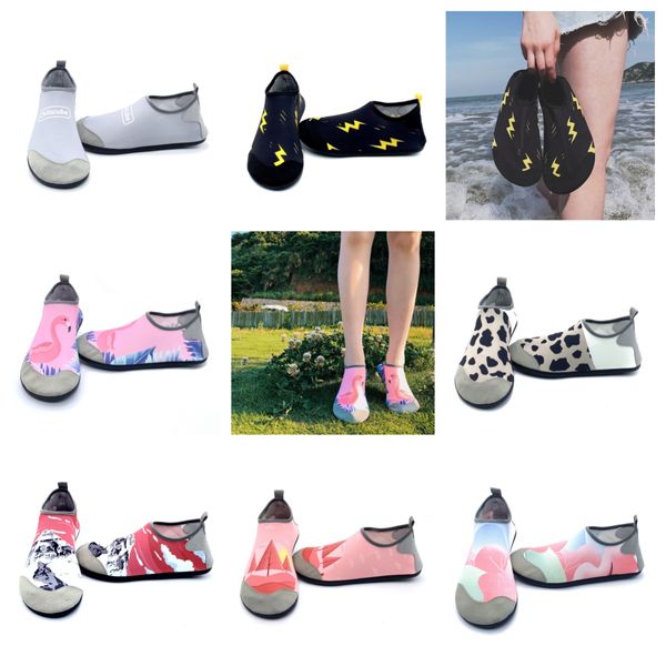 Chaussures sportives Gai Sandale Hommes et femmes Wading Shoe Barefoot Swimming Sport Chaussures Black Outdoor Plages Sandal couple Creek Shoe Taille 35-46