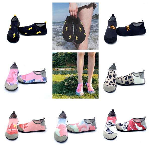 Chaussures sportives Gai Sandale Men Femmes Wading Shoe Barefoot Swimming Sport Chaussures Black Outdoor Plages Sandal Couple Creek Shoe Taille 35-46