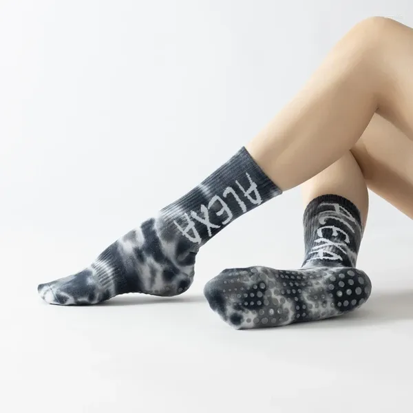 Chaussettes athlétiques de Yoga teintées par nouage pour femmes, décontractées, en coton imprimé avec lettres imprimées, respirantes, sport de danse, professionnelles, en Silicone, antidérapantes, Pilates