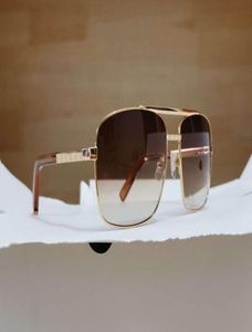 Attitude Square zonnebril Gold Metal Frame Bruine gradiënt Mode -accessoires Zonneglazen voor mannen UV400 Bescherming Eyewear met B4444230